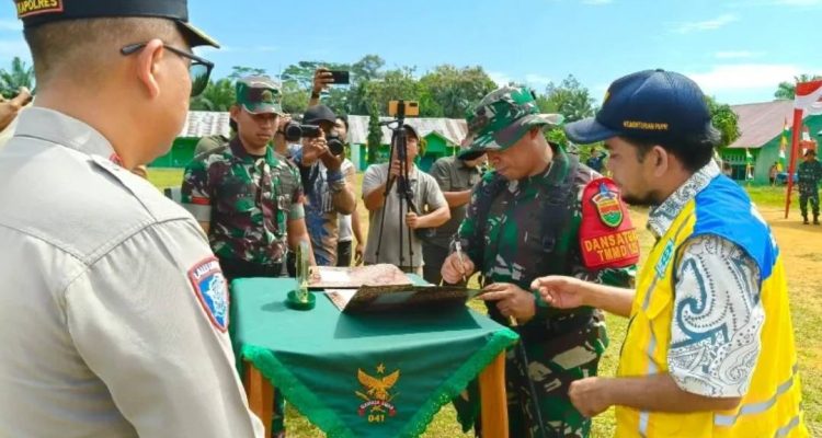 Kepala Bidang Bina Marga, Ir. M. Yusuf, ST Saat hadiri penutupan TNI Manunggal Membangun Desa (TMMD) ke-125 Kodim 0428/Mukomuko Foto/DoK: