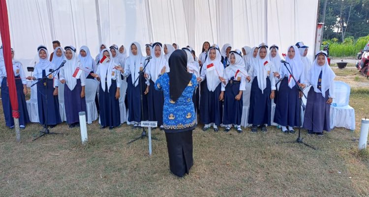 SMPN 1 Ringinrejo Gelar Upacara HUT RI ke-80, Tanamkan Semangat Nasionalisme pada Siswa