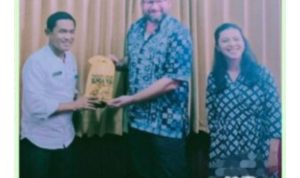Badan Perencanaan Pembangunan, Penelitian, dan Pengembangan Daerah (Bapperida) resmi menjalin kerja sama strategis dengan lembaga internasional, SIPEF dan Arcrenosia, dalam upaya mendorong pembangunan berkelanjutan berbasis riset.