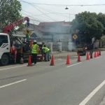 Dinas Pekerjaan Umum dan Penataan Ruang (PUPR) Kabupaten Tulungagung terus menggenjot peninggatan perbaikan jalan demi penguat perekonomian
